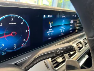 GLE 300 d 4matic AMG +MBUX+Wide+Navi+Pano+LM+PDC