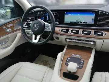 GLE 300 d 4M AMG*RKam*Pano*Burm*MBUX*Navi*DAB*9G