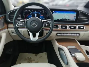 GLE 300 d 4M AMG*RKam*Pano*Burm*MBUX*Navi*DAB*9G