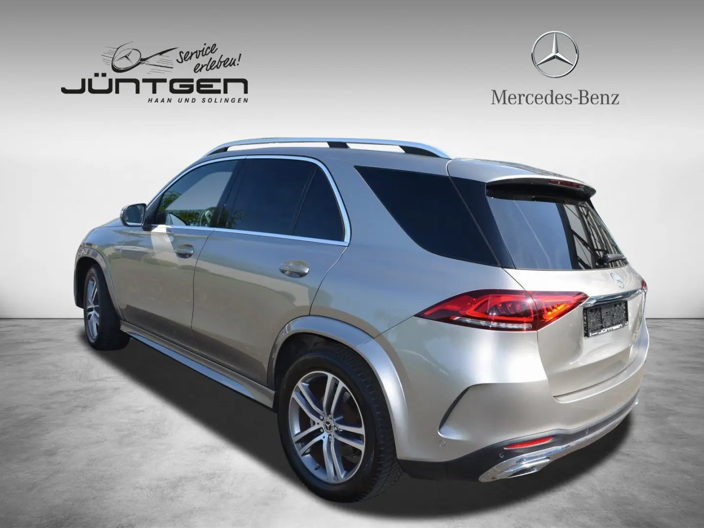 d 4M AMG MULTIBEAM 360° AHK PANO BURMESTER AIRMA