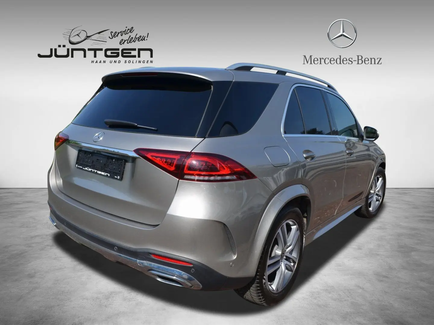 d 4M AMG MULTIBEAM 360° AHK PANO BURMESTER AIRMA