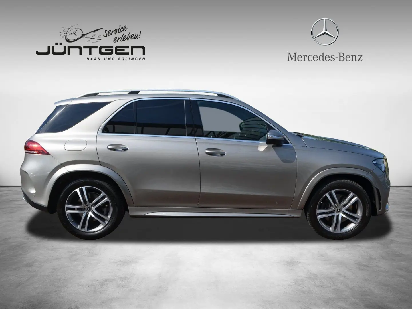 d 4M AMG MULTIBEAM 360° AHK PANO BURMESTER AIRMA