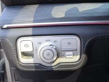 d 4M AMG MULTIBEAM 360° AHK PANO BURMESTER AIRMA