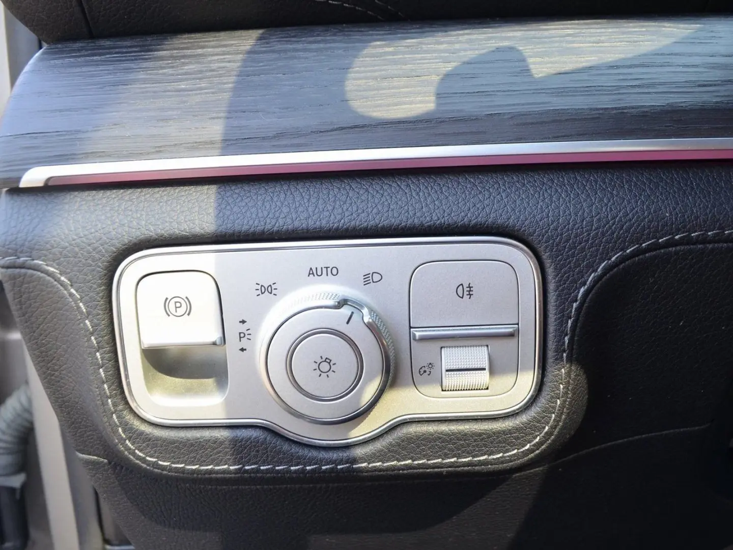 d 4M AMG MULTIBEAM 360° AHK PANO BURMESTER AIRMA
