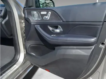 d 4M AMG MULTIBEAM 360° AHK PANO BURMESTER AIRMA