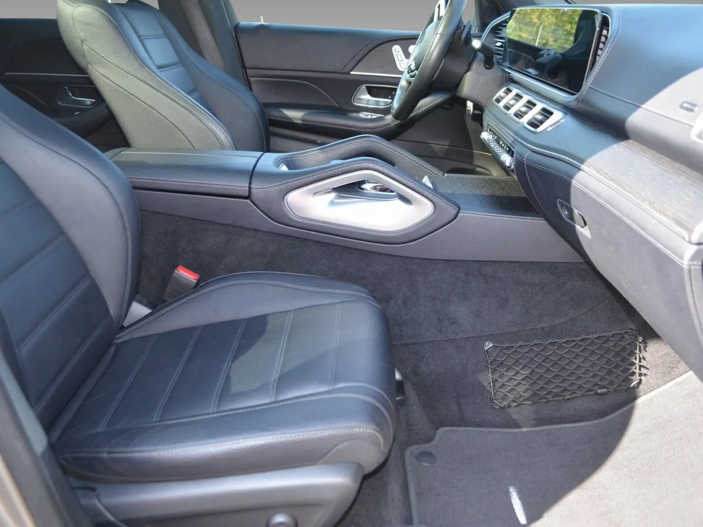 d 4M AMG MULTIBEAM 360° AHK PANO BURMESTER AIRMA