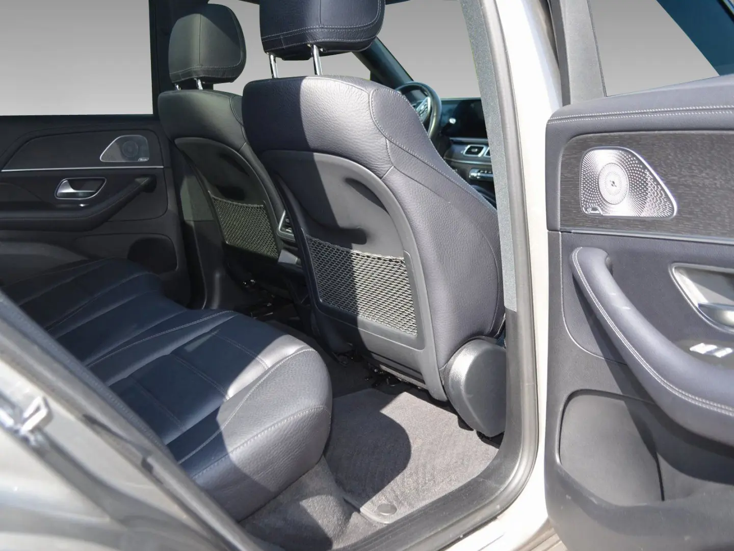 d 4M AMG MULTIBEAM 360° AHK PANO BURMESTER AIRMA