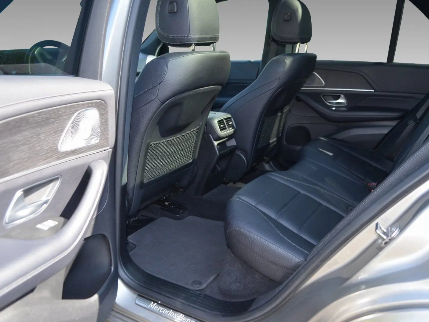 d 4M AMG MULTIBEAM 360° AHK PANO BURMESTER AIRMA