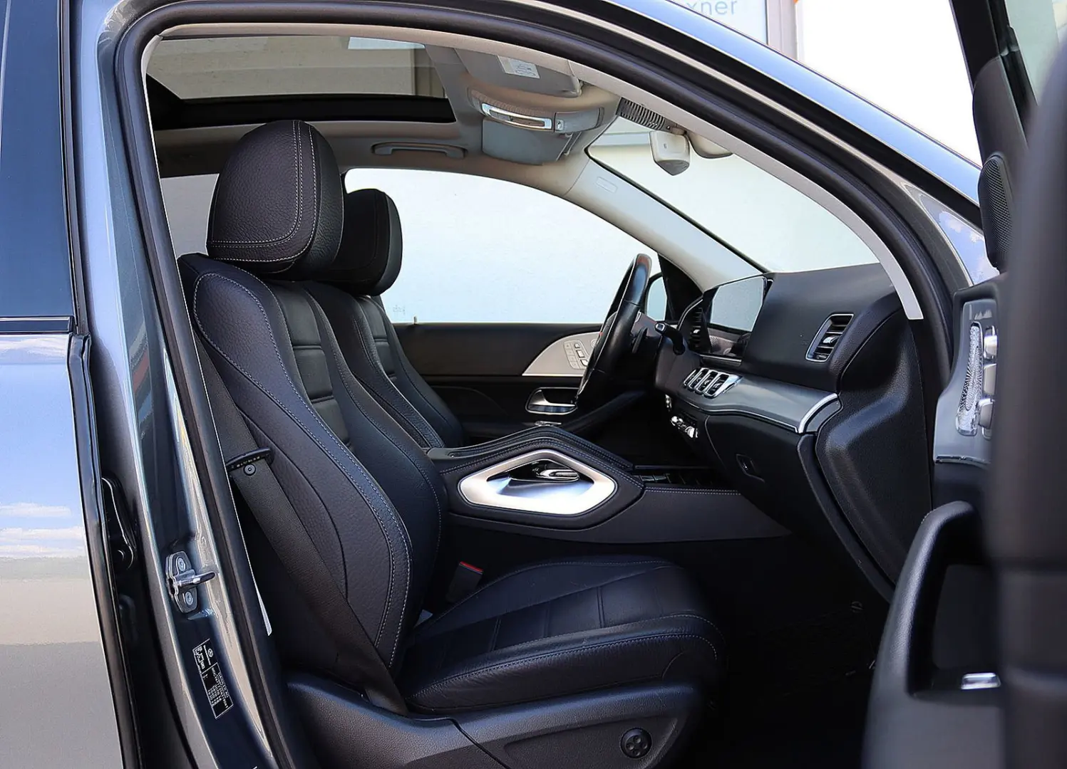 GLE 400 d 4M AMG DISTRO+PANO+KAMERA+STANDHZG+AHK