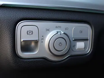 GLE 400 d 4M AMG DISTRO+PANO+KAMERA+STANDHZG+AHK