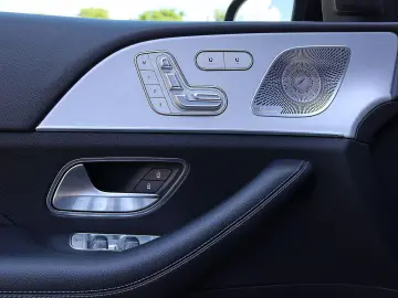GLE 400 d 4M AMG DISTRO+PANO+KAMERA+STANDHZG+AHK