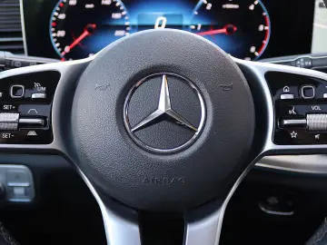 GLE 400 d 4M AMG DISTRO+PANO+KAMERA+STANDHZG+AHK