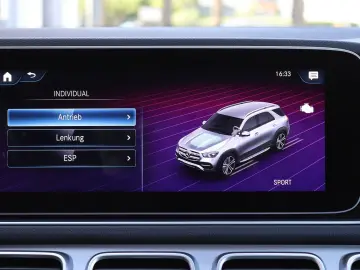 GLE 400 d 4M AMG DISTRO+PANO+KAMERA+STANDHZG+AHK