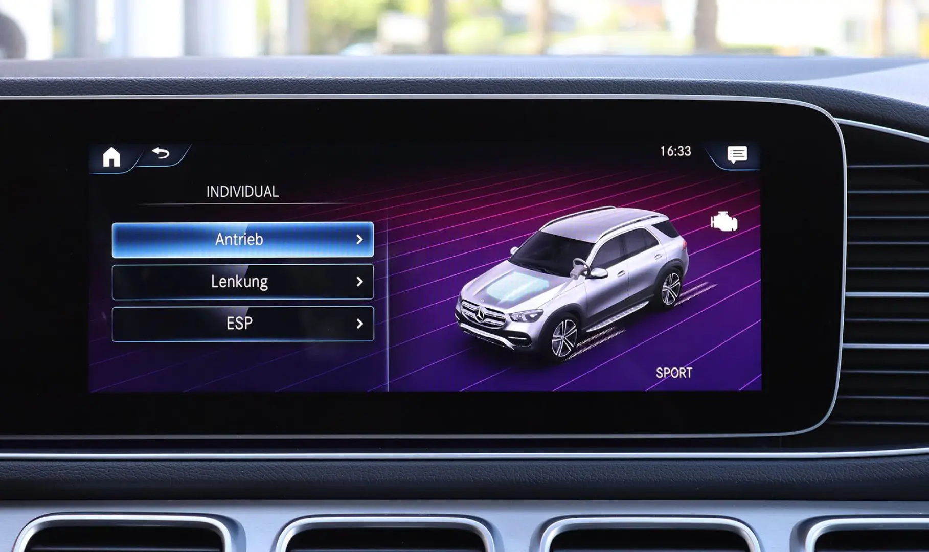 GLE 400 d 4M AMG DISTRO+PANO+KAMERA+STANDHZG+AHK