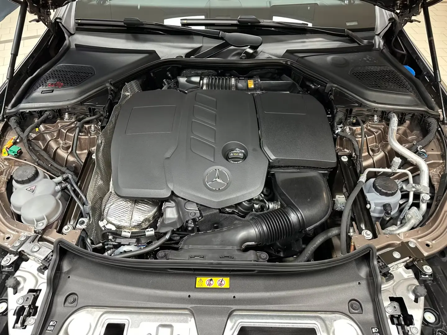 Mercedes-Benz E 300 de 4M AMG DIG. LIGHT/AHK/Pano