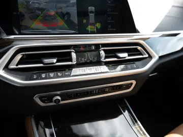 X5 xDrive 45e X-Line PANO HUD LASER LED ACC NAVI