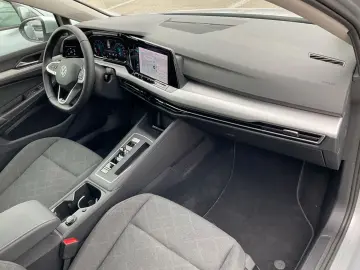 Golf VIII Variant Life eTSI