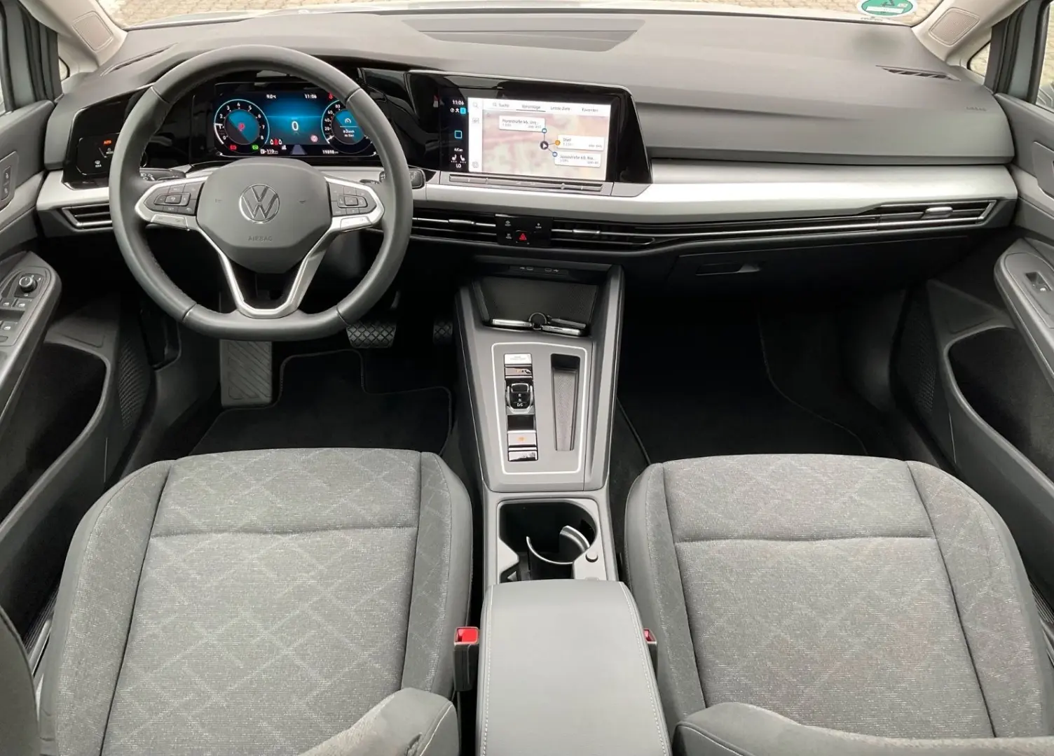 Golf VIII Variant Life eTSI