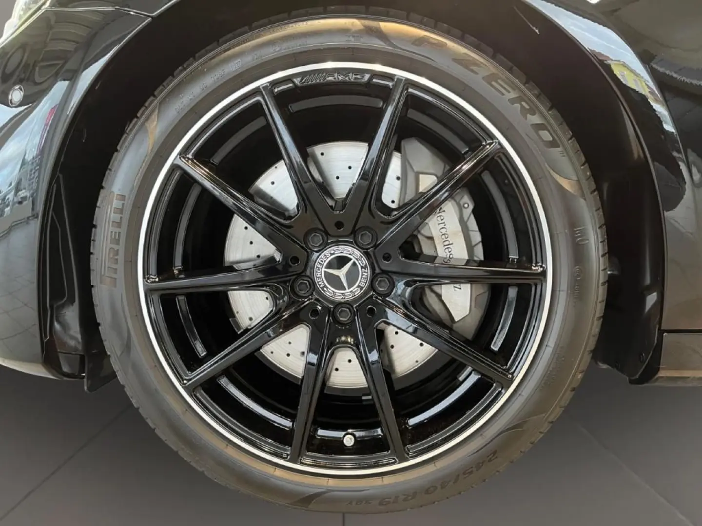 E 300 AMG **Distronic/Kamera/Night Edition