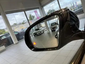 E 300 AMG **Distronic/Kamera/Night Edition
