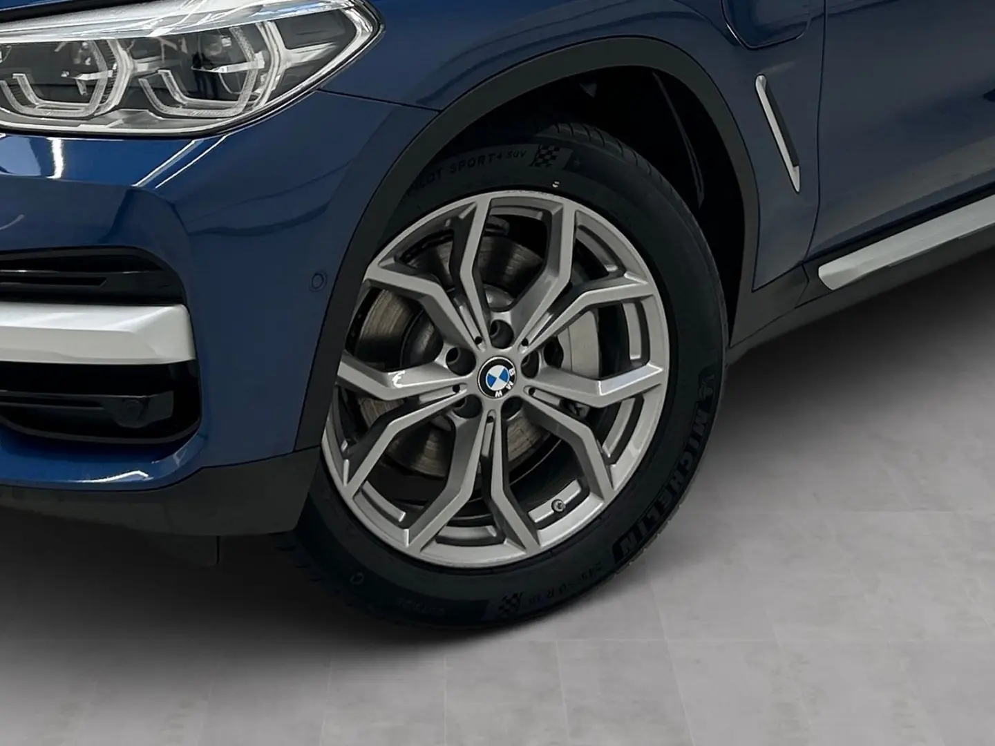 X3 xDrive30e LiveCockpitProf Head-Up Kamera LED