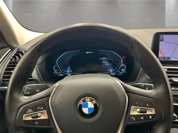 X3 xDrive30e LiveCockpitProf Head-Up Kamera LED