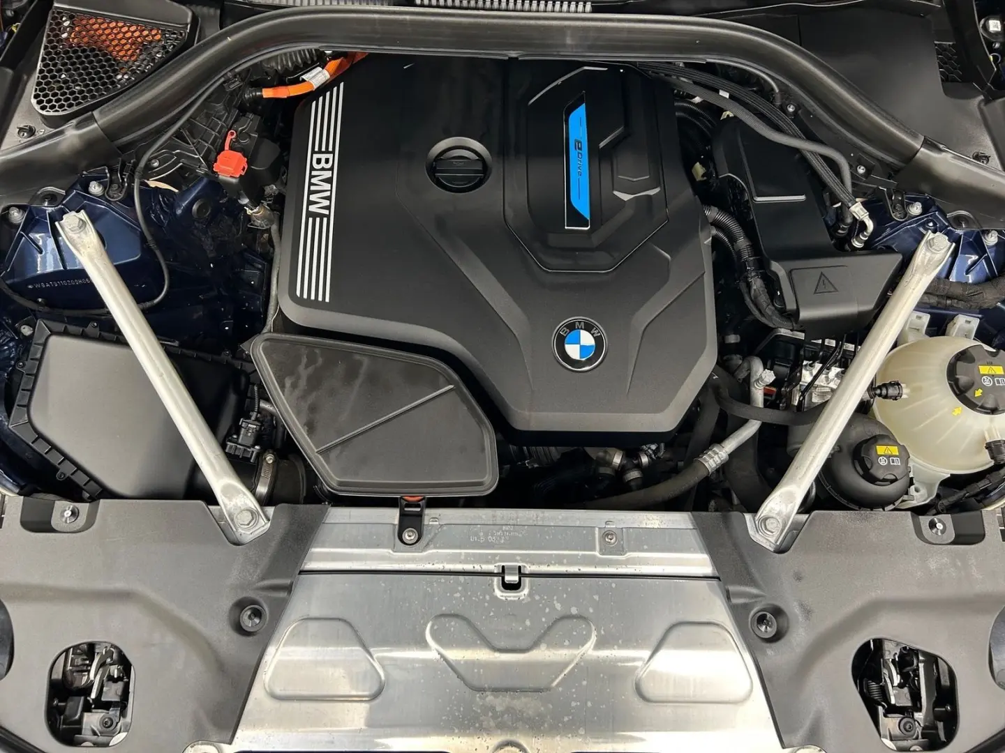 X3 xDrive30e LiveCockpitProf Head-Up Kamera LED