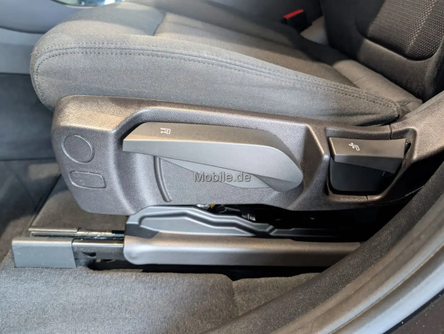 X3 xDrive30e ADVANTAGE AT Aut. Panorama PDC HIFI