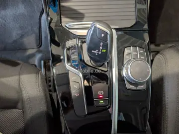 X3 xDrive30e ADVANTAGE AT Aut. Panorama PDC HIFI