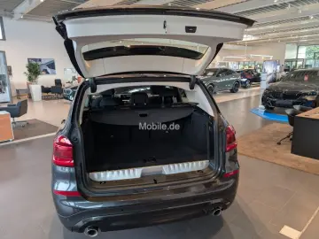 X3 xDrive30e ADVANTAGE AT Aut. Panorama PDC HIFI