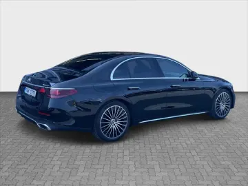 E 220 220d 4Matic AMG Line