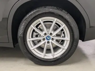 X3 xDrive30e Laser HuD PA+ DA 360° HiFi DAB WLAN