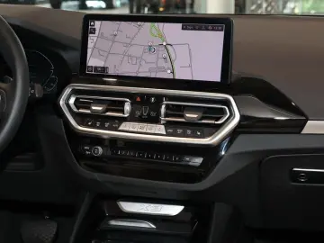 X3 xDrive30e AHK HUD ACC RFK DrivAss LED