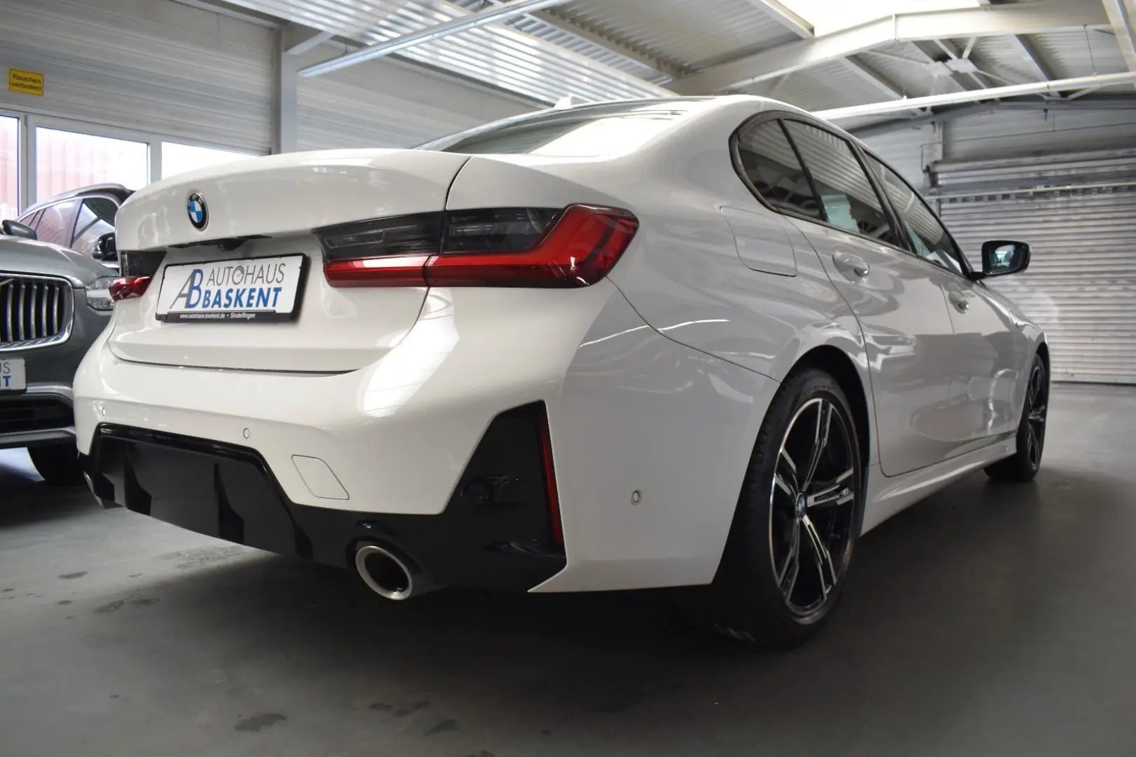 320 i M SPORT*KAMERA*LED*ACC*LIVE COCKPIT*SHZ*