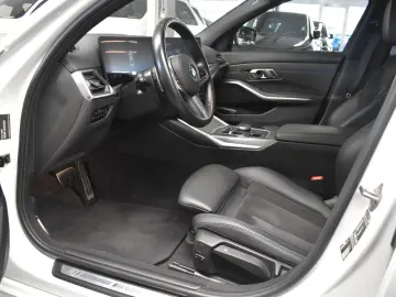 320 i M SPORT*KAMERA*LED*ACC*LIVE COCKPIT*SHZ*