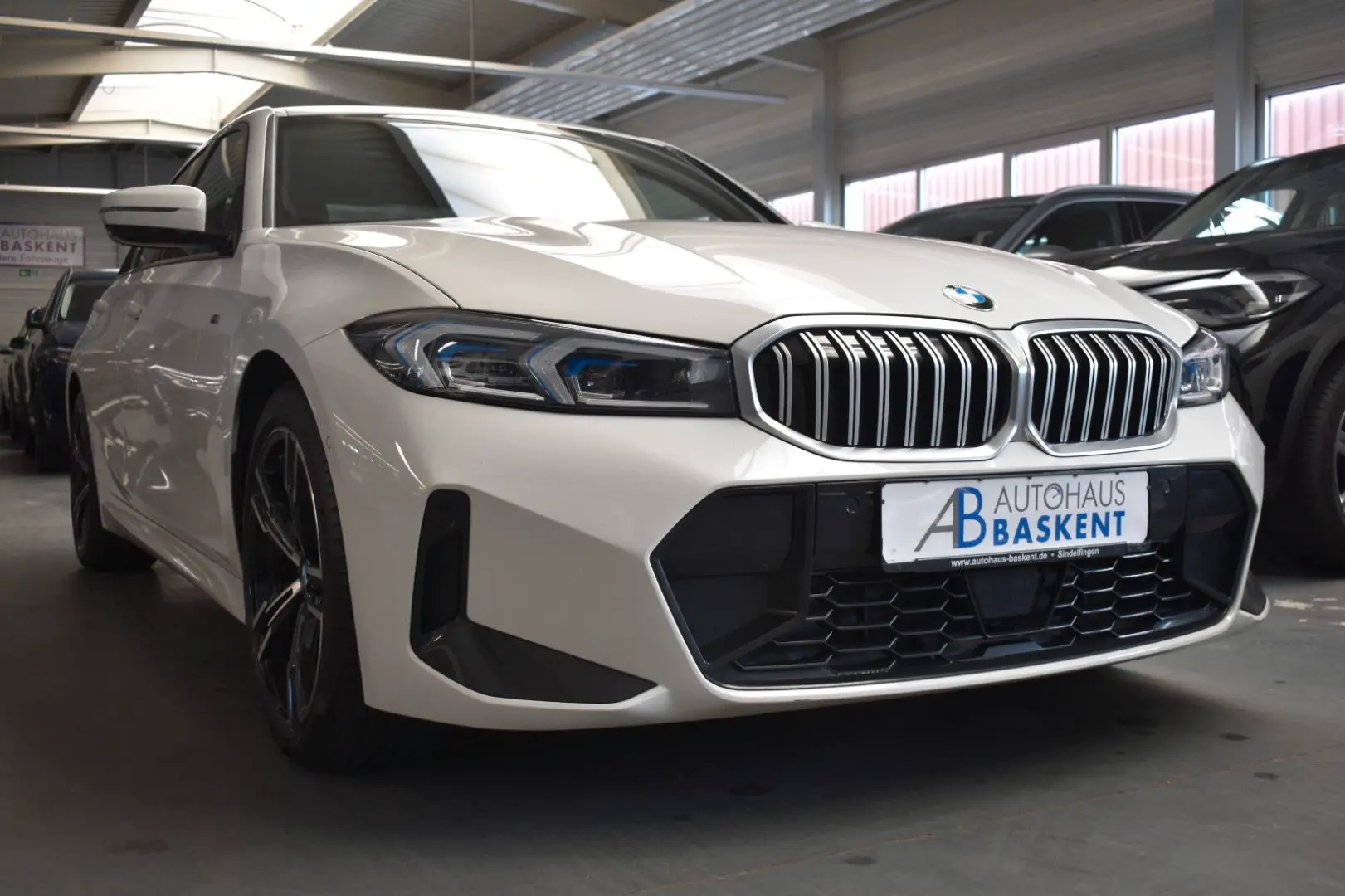 320 i M SPORT*KAMERA*LED*ACC*LIVE COCKPIT*SHZ*