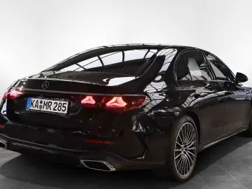 Mercedes-Benz E 220 d 4M AMG MBUX+360+DIG-LED