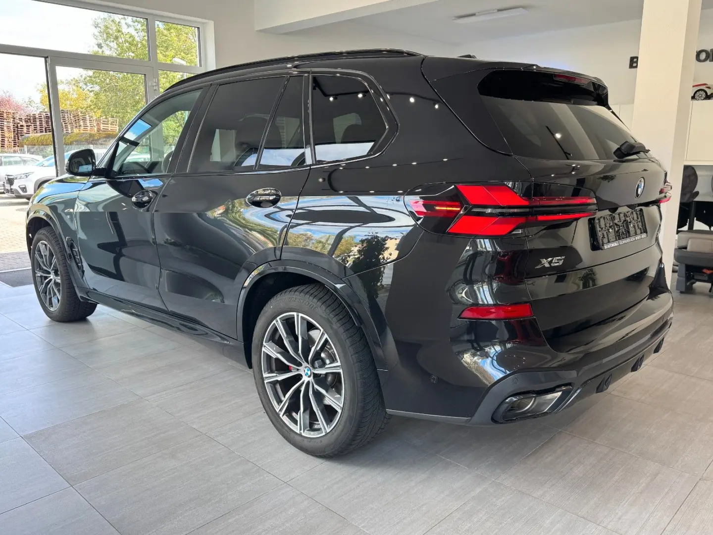 xDrive40i M SPORT PRO   H&K   AHK   PANO  360
