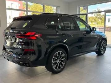 xDrive40i M SPORT PRO   H&K   AHK   PANO  360