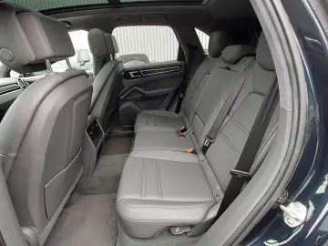 CAYENNE GTS BLACK ACC/PANO/PDLS+/360°/PASM/BOSE