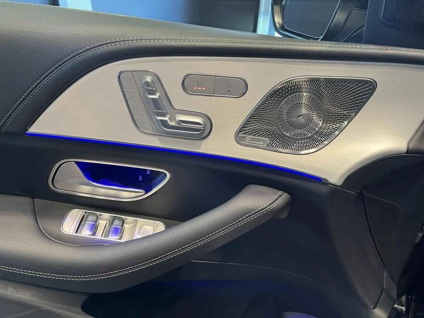 GLE 300 d 4M AMG+Navi+AHK+Distronic+MBUX+Memory+