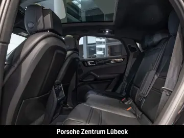 Cayenne S Coupe Hinterachslenkung Head-Up