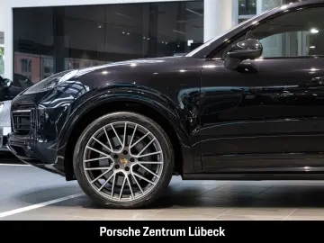 Cayenne S Coupe Hinterachslenkung Head-Up