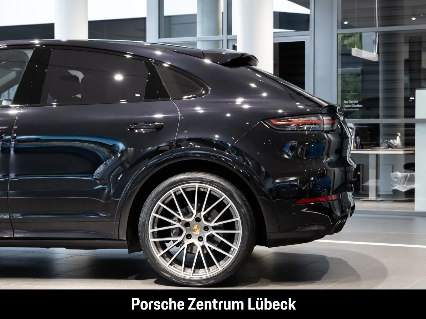 Cayenne S Coupe Hinterachslenkung Head-Up