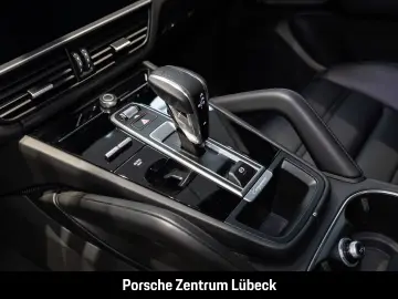 Cayenne S Coupe Hinterachslenkung Head-Up