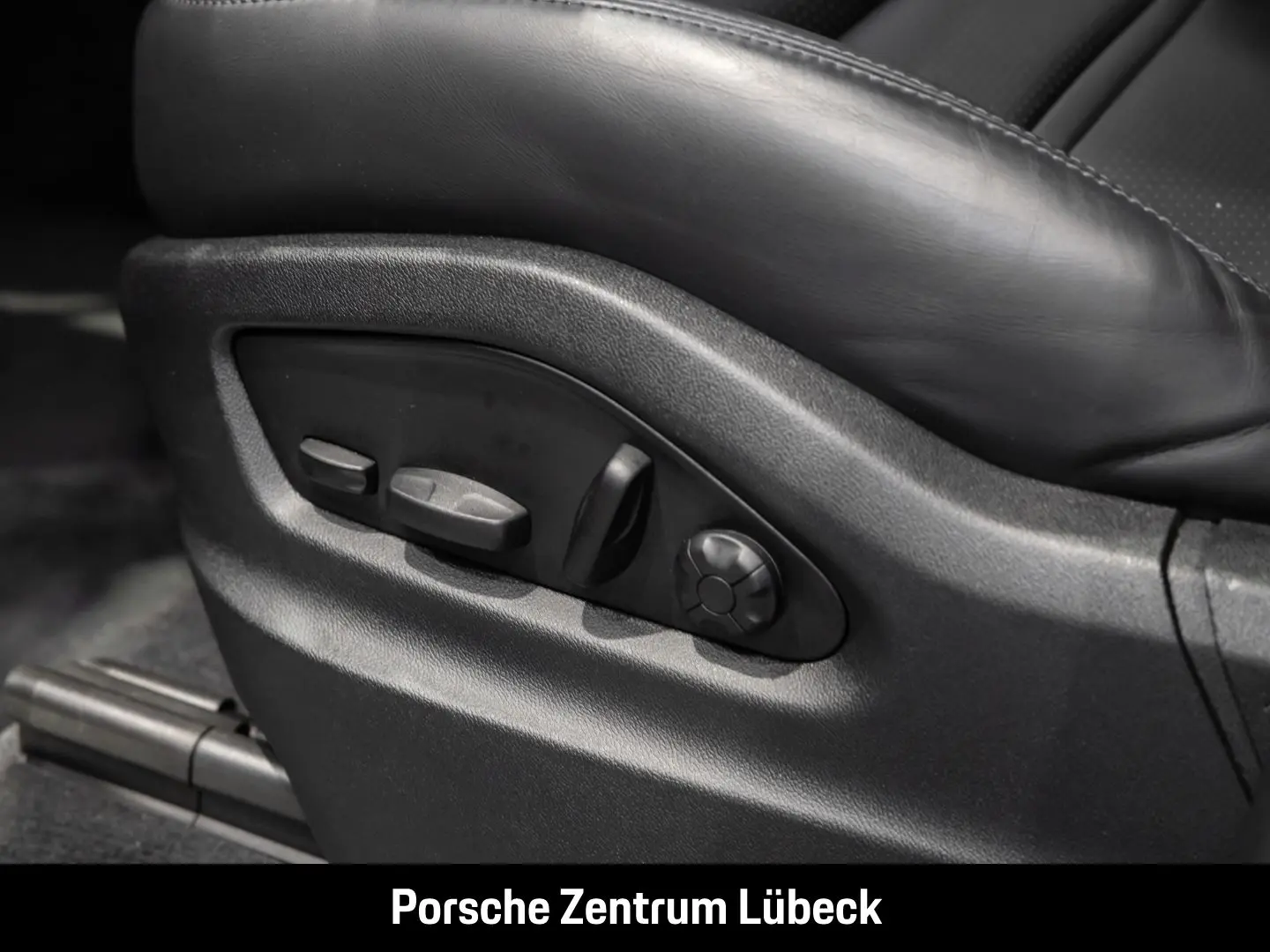 Cayenne S Coupe Hinterachslenkung Head-Up
