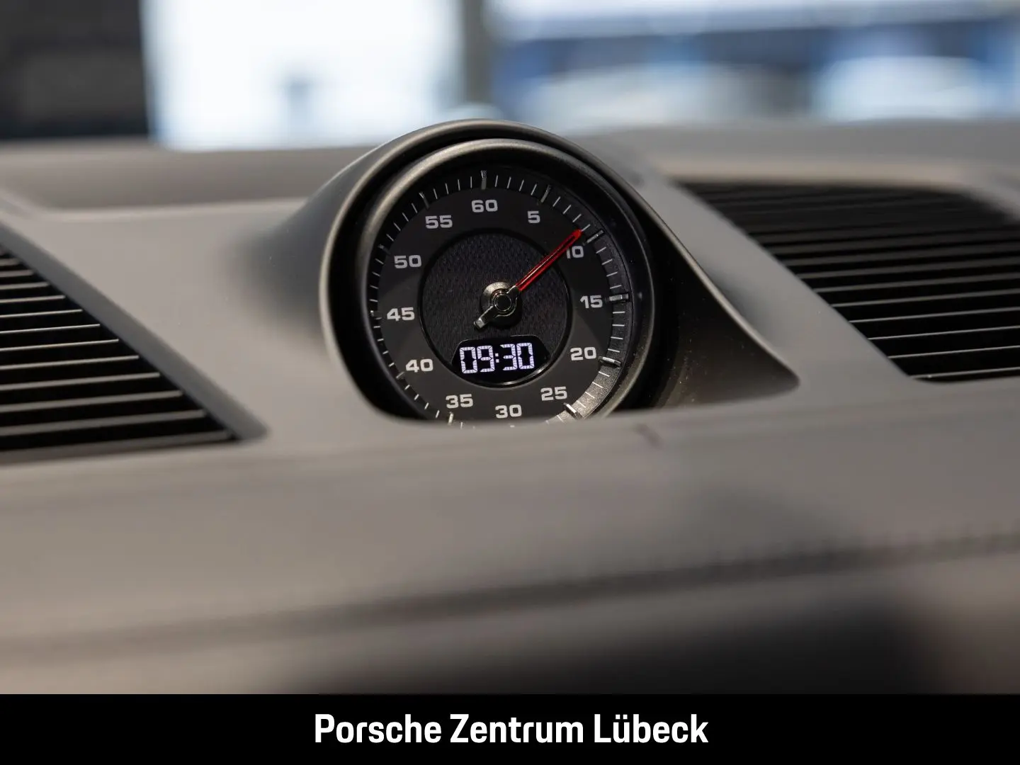 Cayenne S Coupe Hinterachslenkung Head-Up