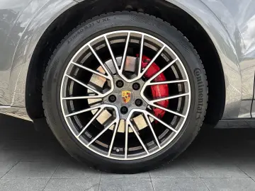 Cayenne GTS/BOSE/Chrono/Head-Up/Pano