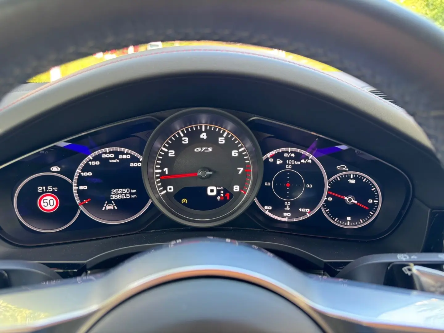 Cayenne GTS/BOSE/Chrono/Head-Up/Pano