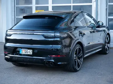 Cayenne Coupe E-Hybrid Platinum Edi SPORT DESIGN
